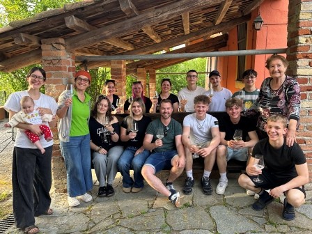 gruppenbild mit gastgeber